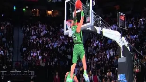 西超杯激战：毕尔巴鄂竞技2-1逆转马竞，携手皇马争夺冠军